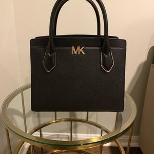 NWT Michael Kors Montgomery Large Tote
